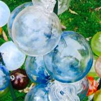 Je souffle ma boule de Noël à l'atelier du souffleur de verre Je souffle ma boule de Noël à l'atelier du souffleur de verre